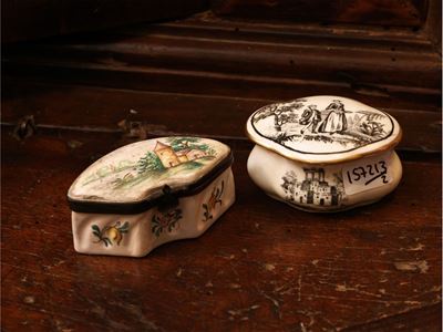 Due Tabacchiere in Ceramica
