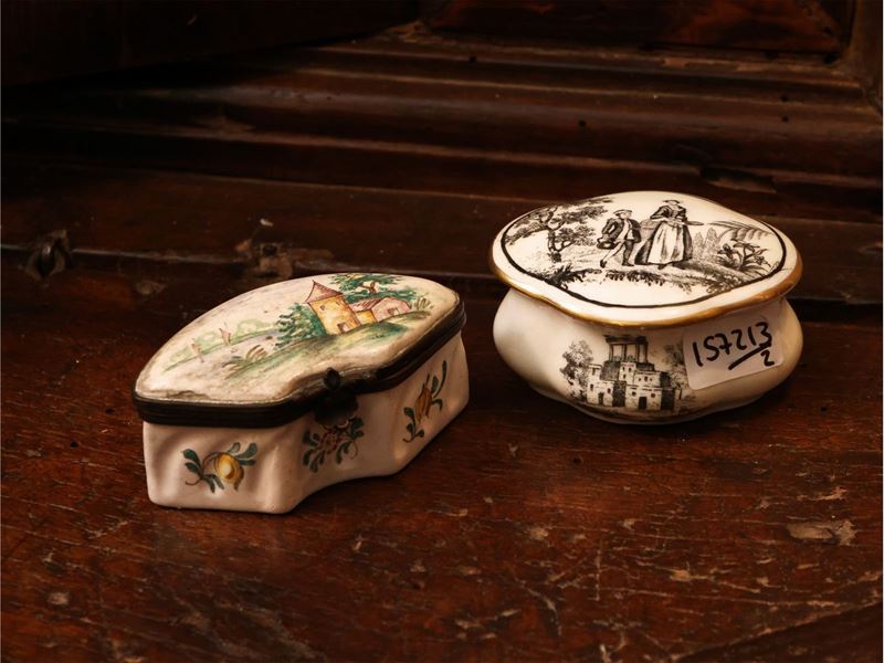 Due Tabacchiere in Ceramica