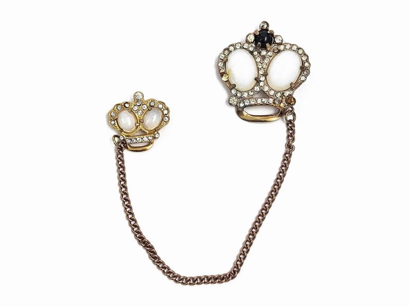 Spilla Chatelaine