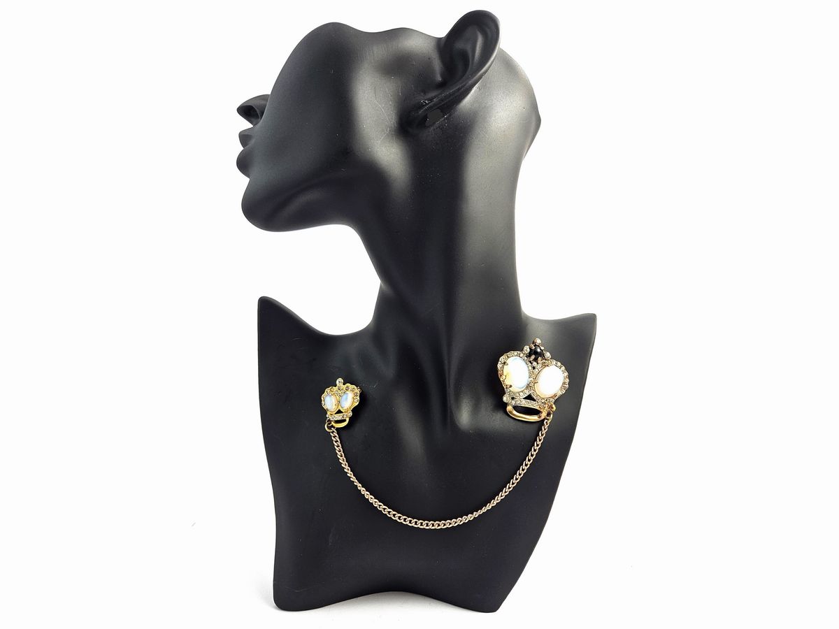 Spilla Chatelaine