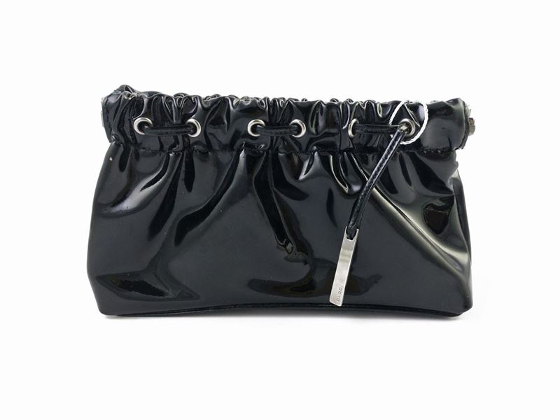 Gucci, Portamonete in Vernice Nera