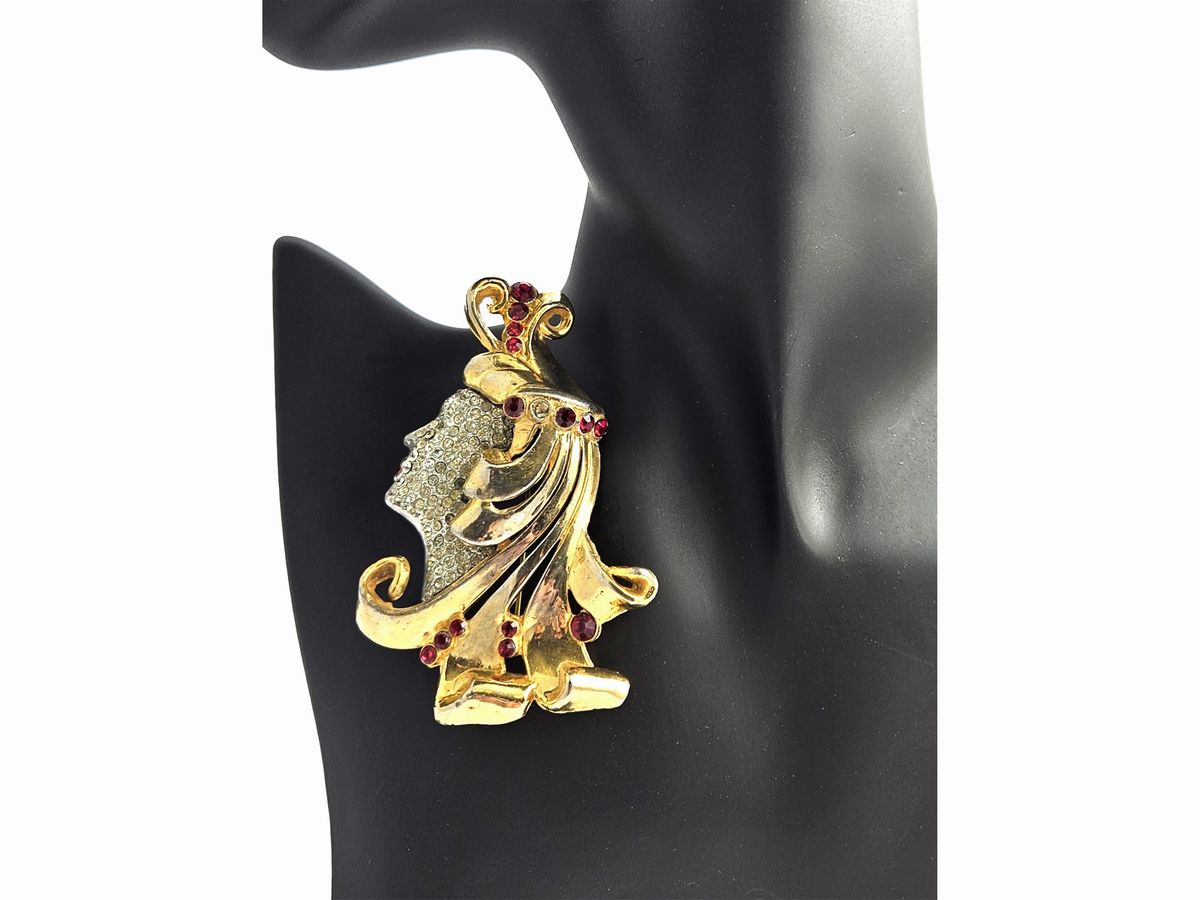 Spilla Figurale "female Head"