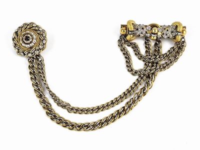 Spilla Chatelaine