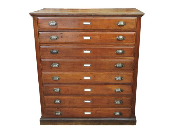 Chest of drawers for drawings or projects in soft wood