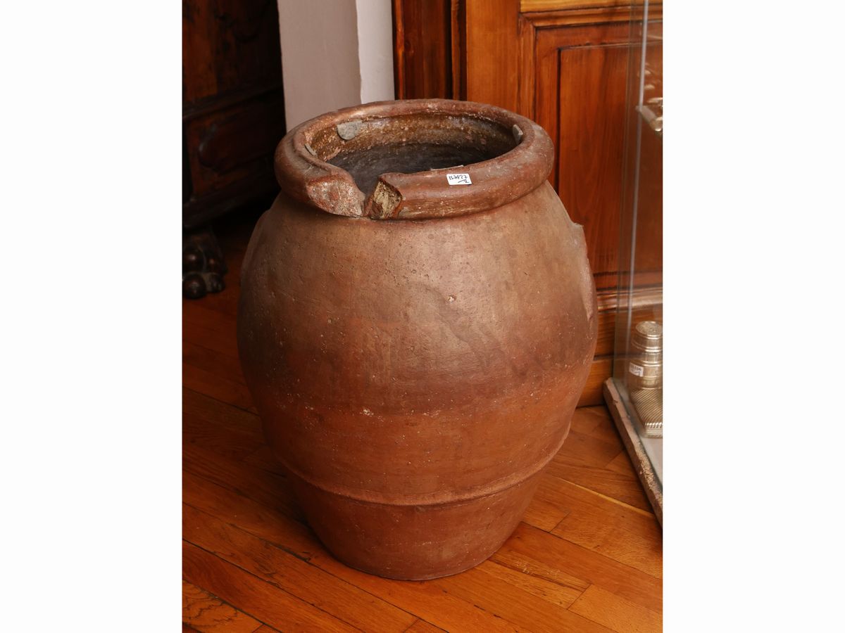 Due Orci in Terracotta