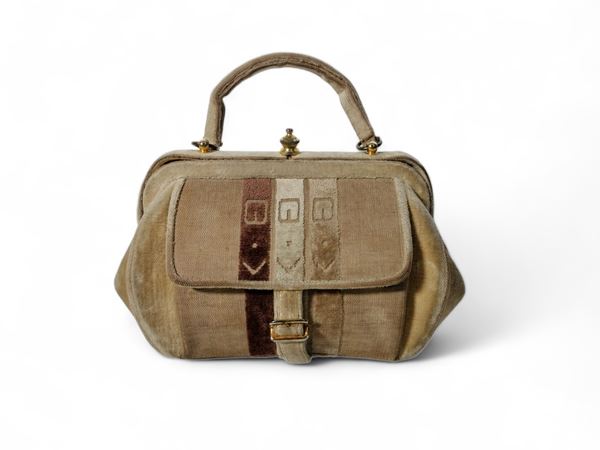 Roberta di Camerino, "Bagonghi", Cream velvet handbag