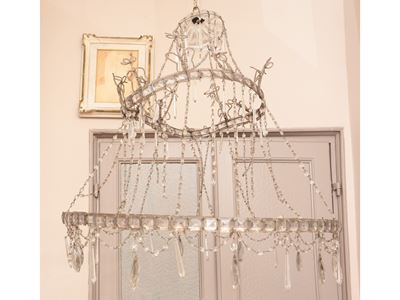 Grande Lampadario a Corona in Cristallo e Metallo