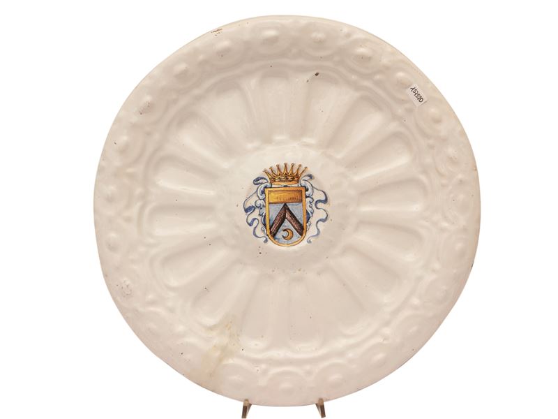 Piatto da Parata in Maiolica