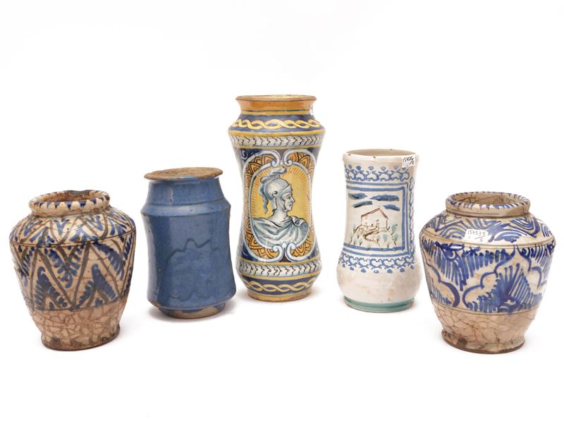 Assortimento di Maioliche