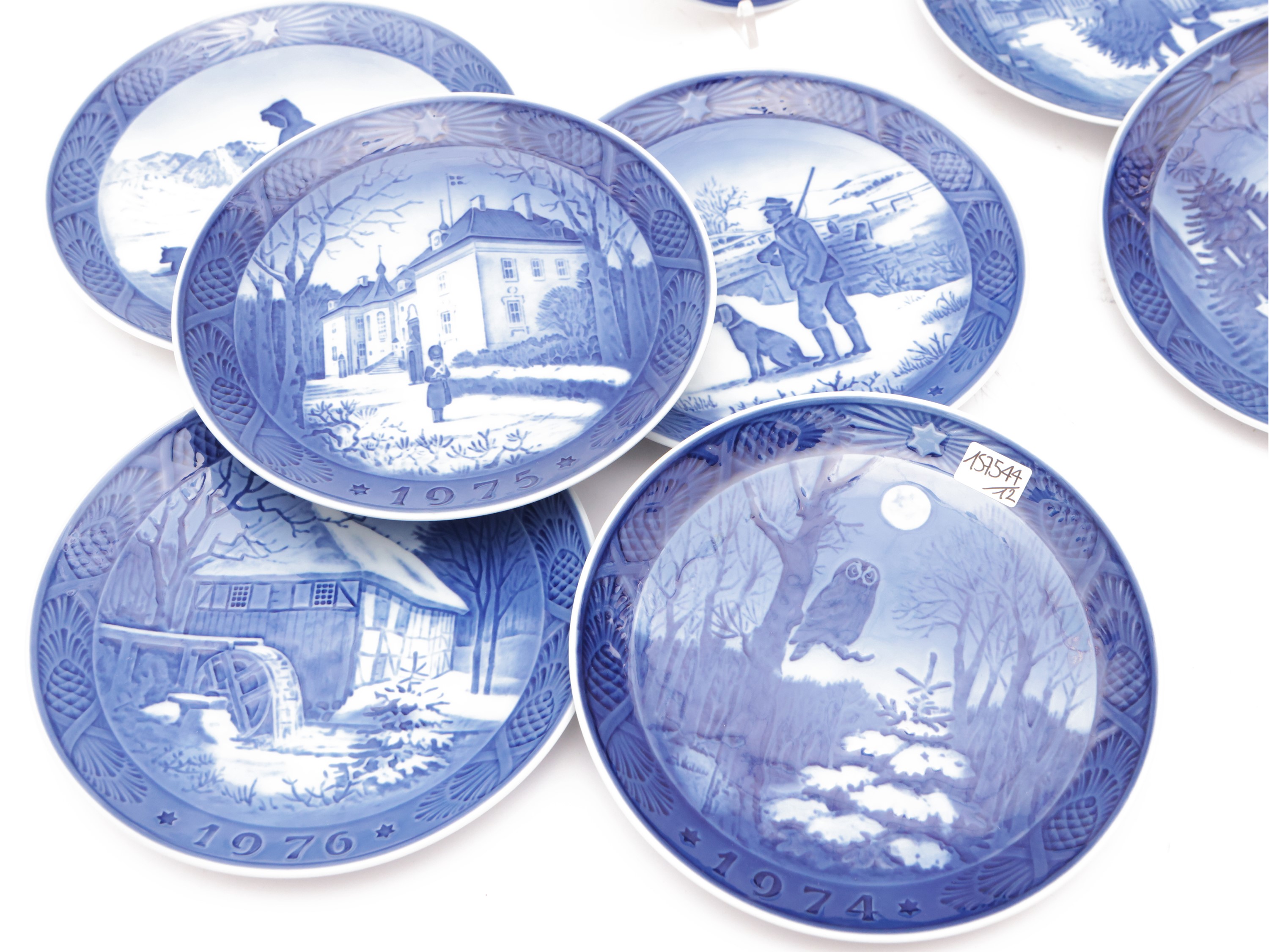 Collezione di Dodici Piatti di Natale in Porcellana, Royal Copenhagen