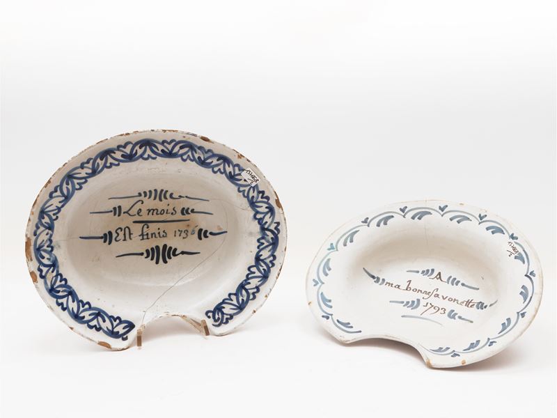 Due Ciotole da Barbiere in Ceramica