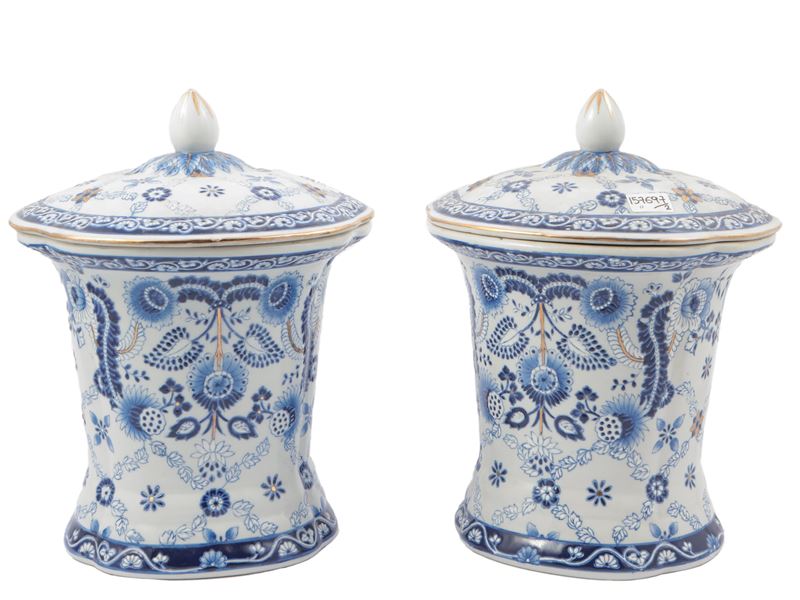 Coppia di Biscottiere in Ceramica Cinese