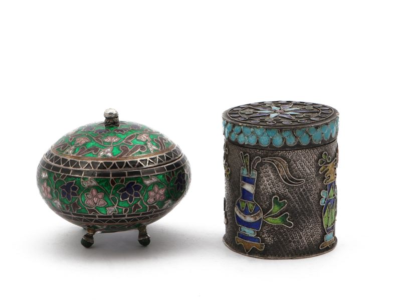 Due Tabacchiere Orientali in Smalti Cloisonné