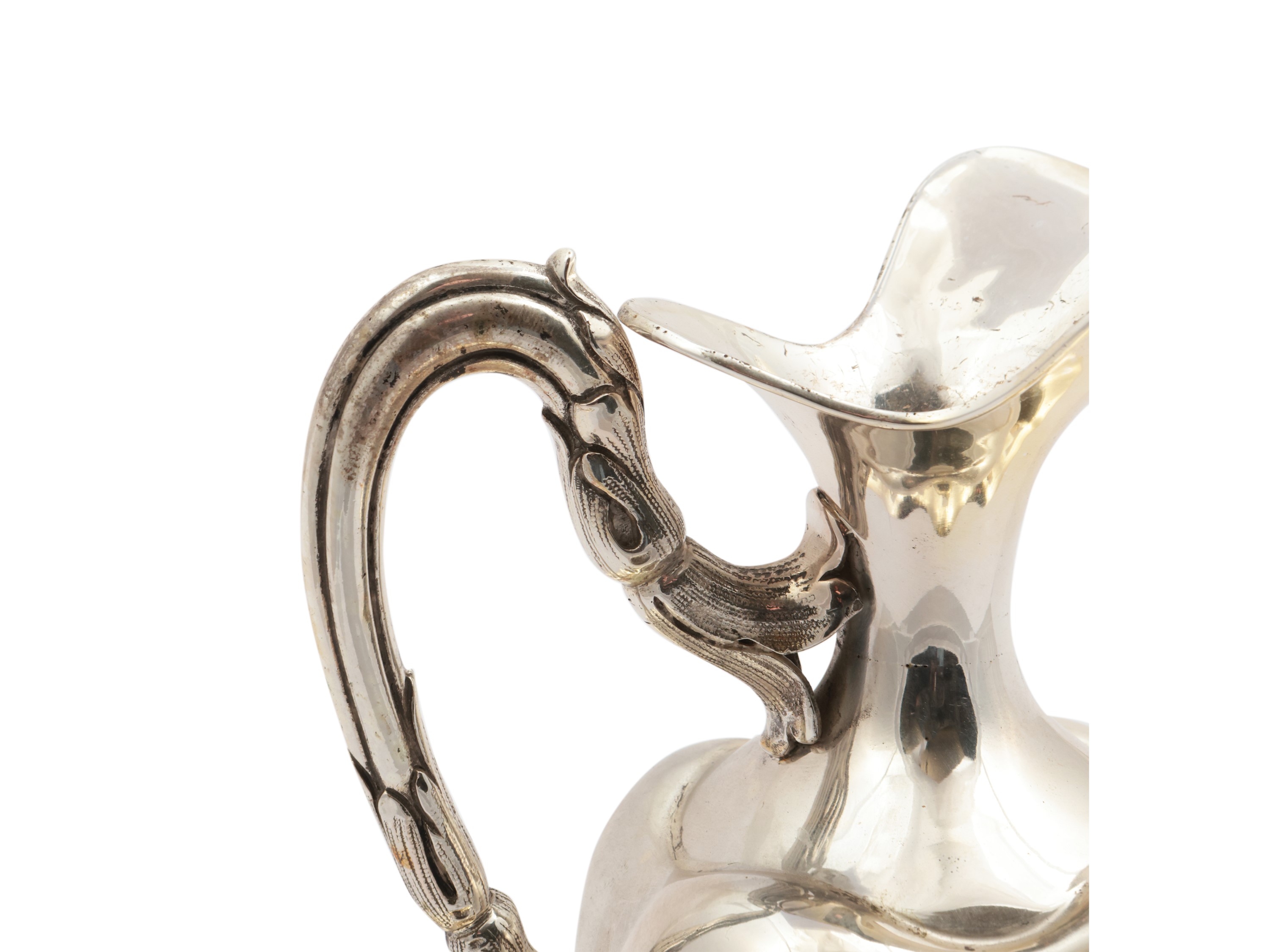 Piccolo versatoio in argento