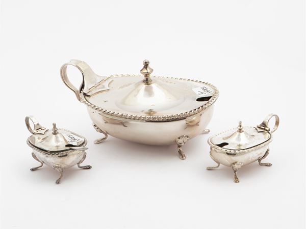 Silver table set