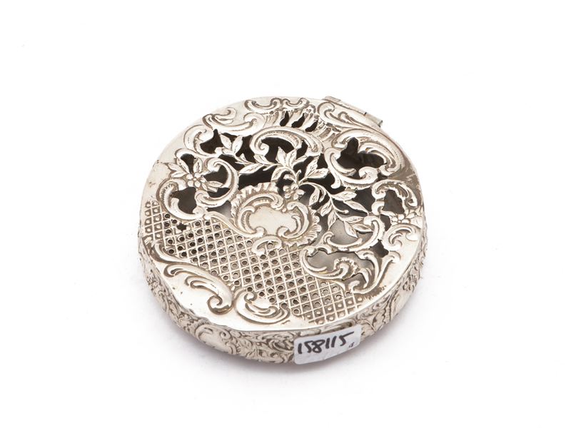 Scatola Circolare Porta Essenze in Argento, Londra 1893