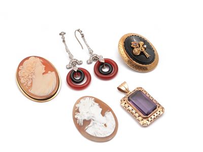 Assortimento di Piccoli Gioielli