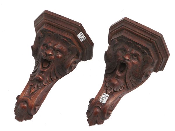 Pair of small walnut shelves, early 20th century