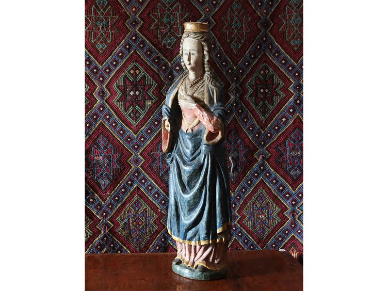 Figura Femminile in Legno Laccato e Dipinto