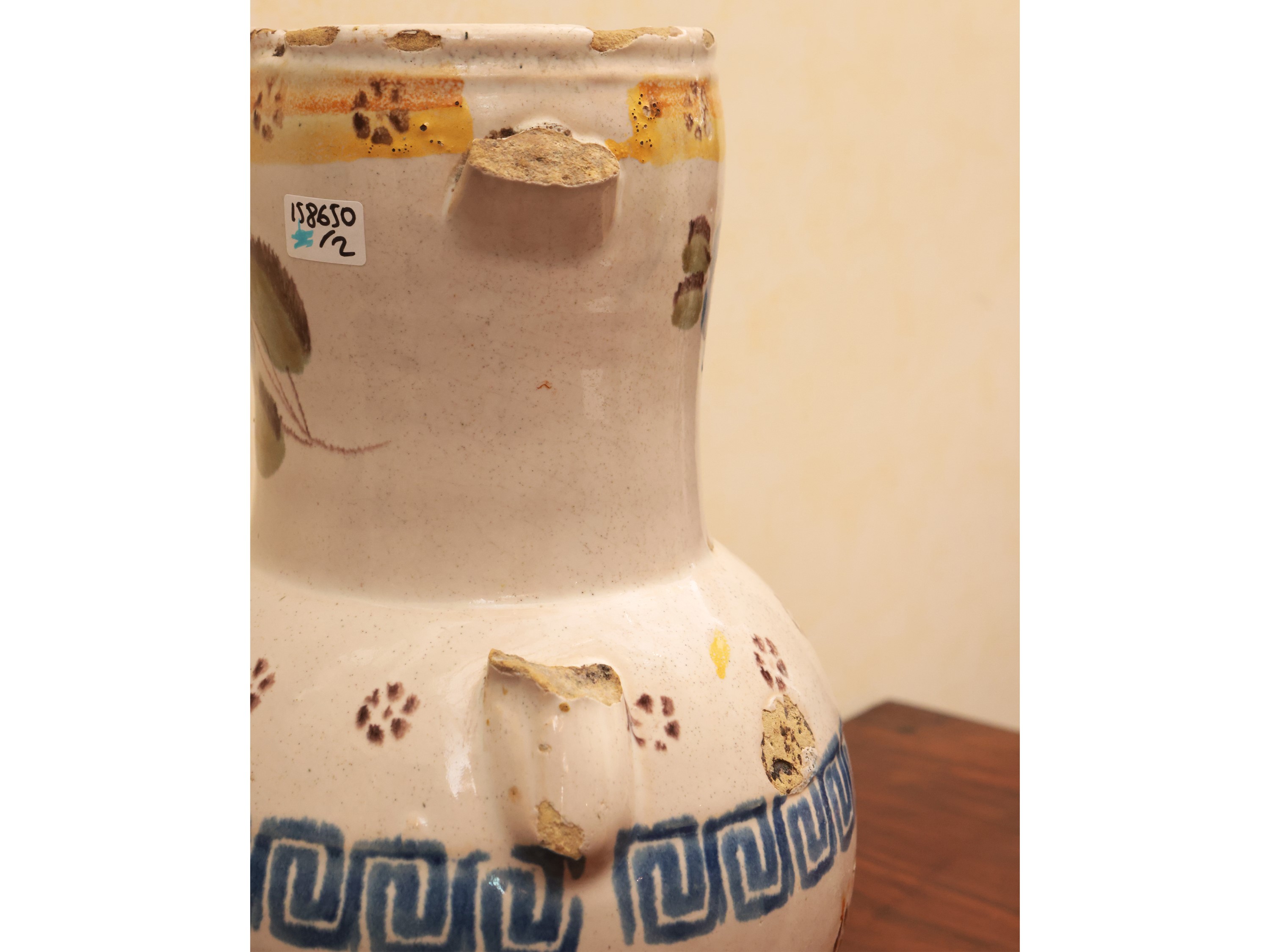 Due Vasi in Maiolica Popolare, Italia Meridionale, XIX/XX Secolo