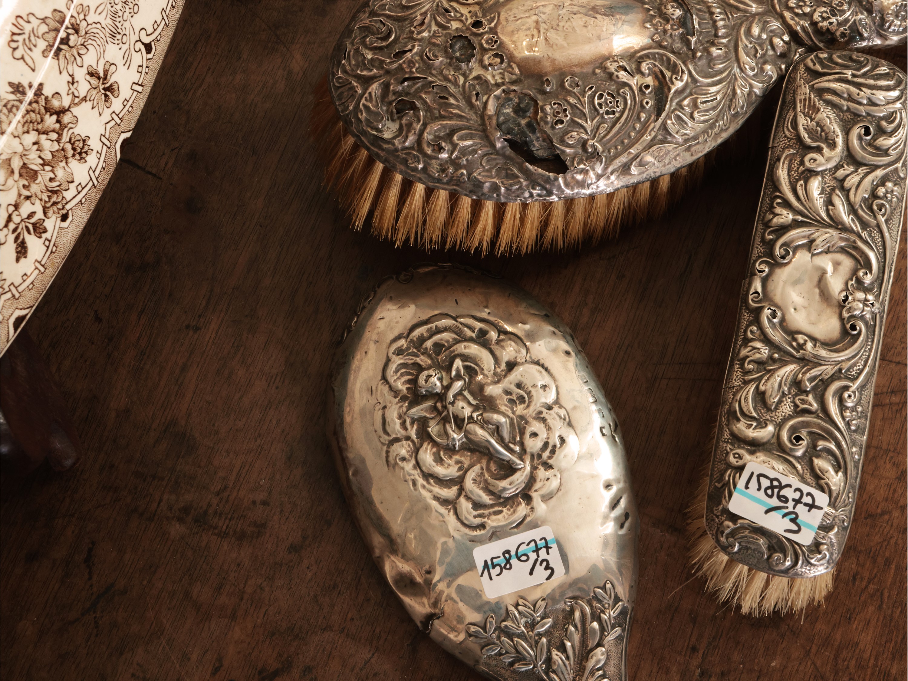Tre Accessori da Toilette in Argento, XIX Secolo