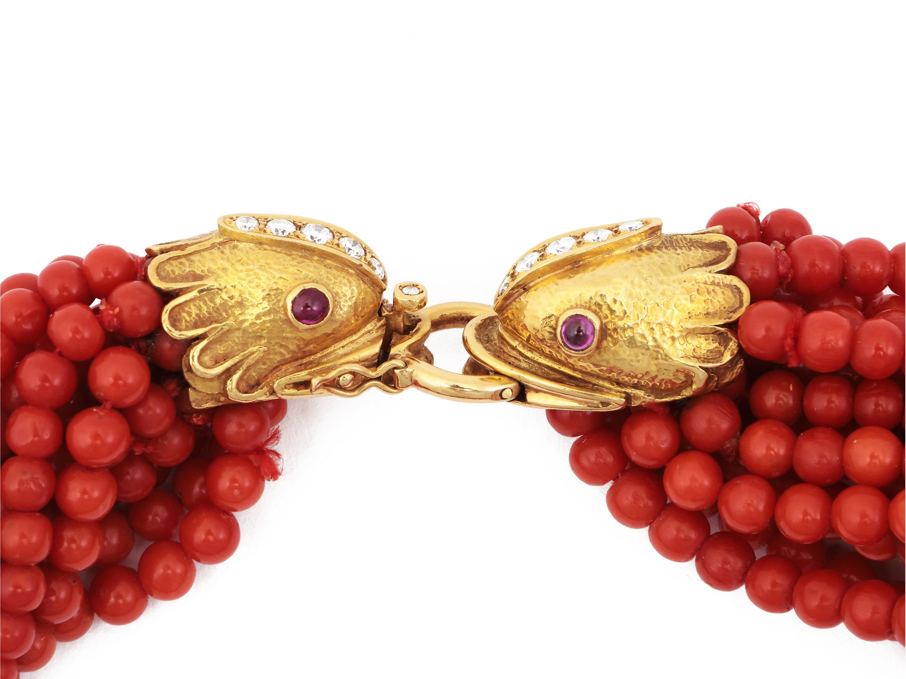 Collana Multifilo di Coralli Rossi Arancio con Fermezza Animalier in Oro Giallo Diamanti e Rubini