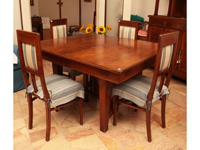 Tavolo da Pranzo in Noce