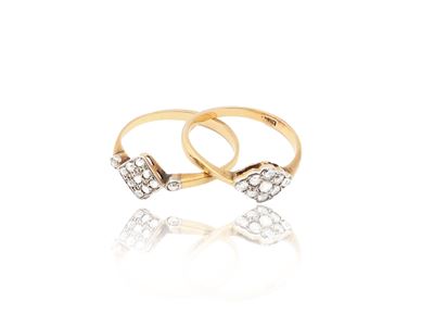 Due Anelli in Oro Giallo con Diamanti