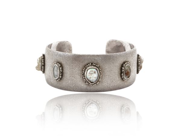 Buccellati, rigid silver bracelet with pearls