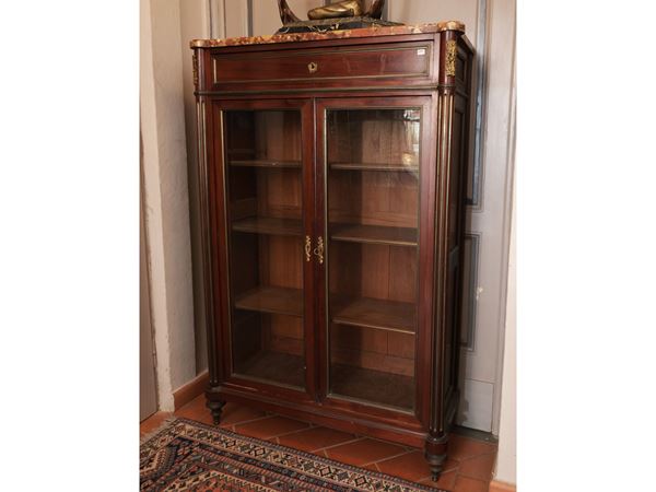 Mahogany veneered bookcase display case  (19th/20th century)  - Auction The art of furnishing - Maison Bibelot - Casa d'Aste Firenze - Milano