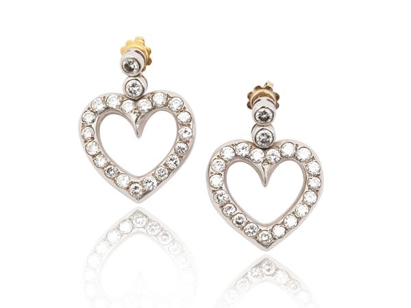 Heart pendant earrings in white gold with diamonds