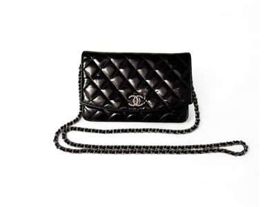 Chanel, Portafoglio Pochette Brilliant in Vernice Nera