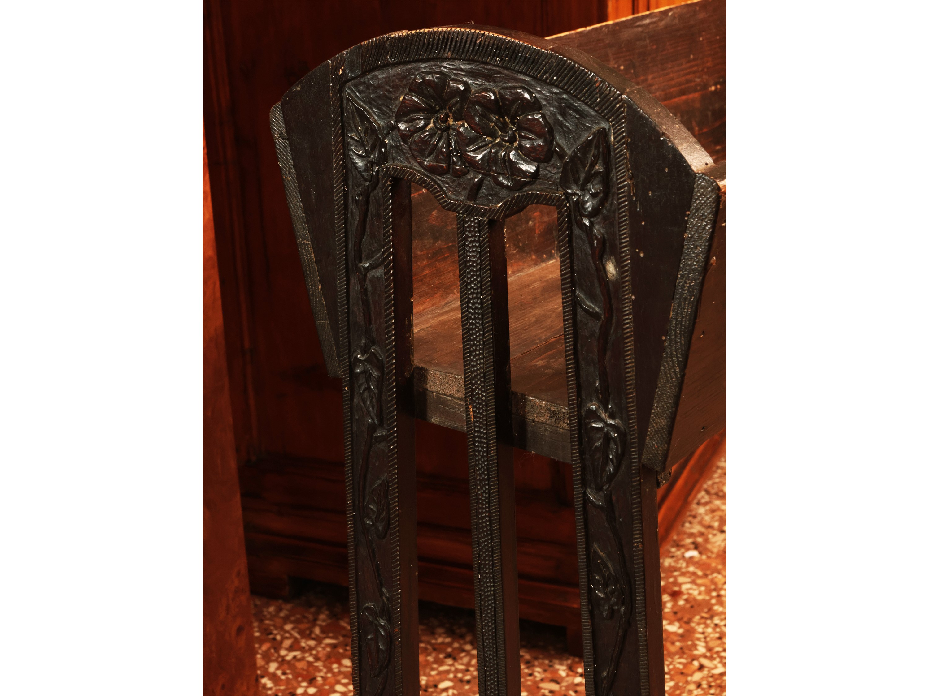 Fioriera in Legno Tenero di Gusto Art Nouveau, Inizio del XX Secolo