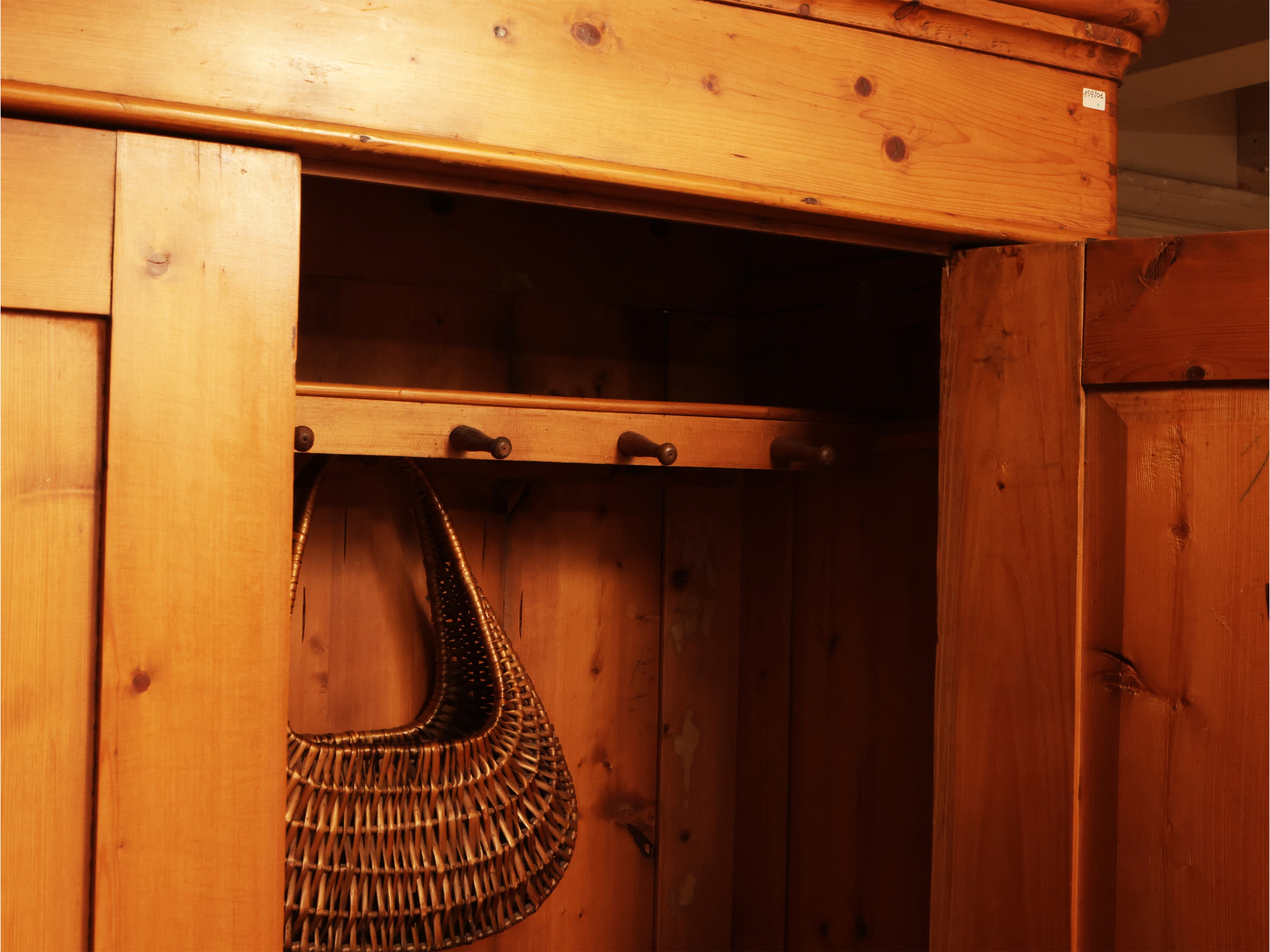 Armadio Tirolese in Legno Tenero