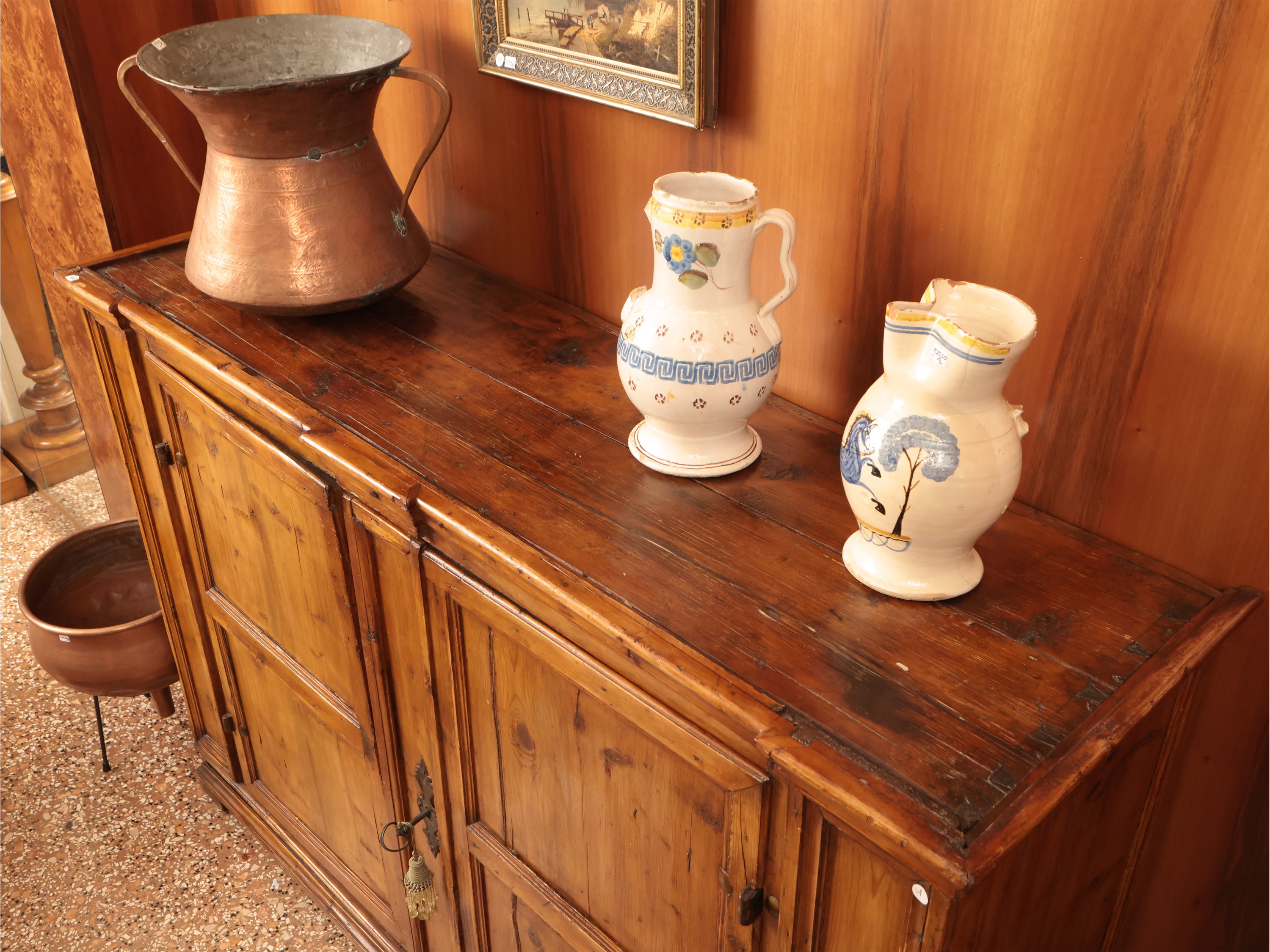 Grande Credenza in Legno Tenero