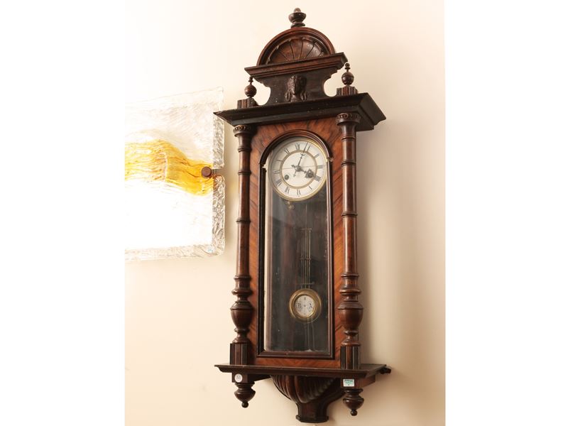 Orologio Pensile a Pendolo in Noce