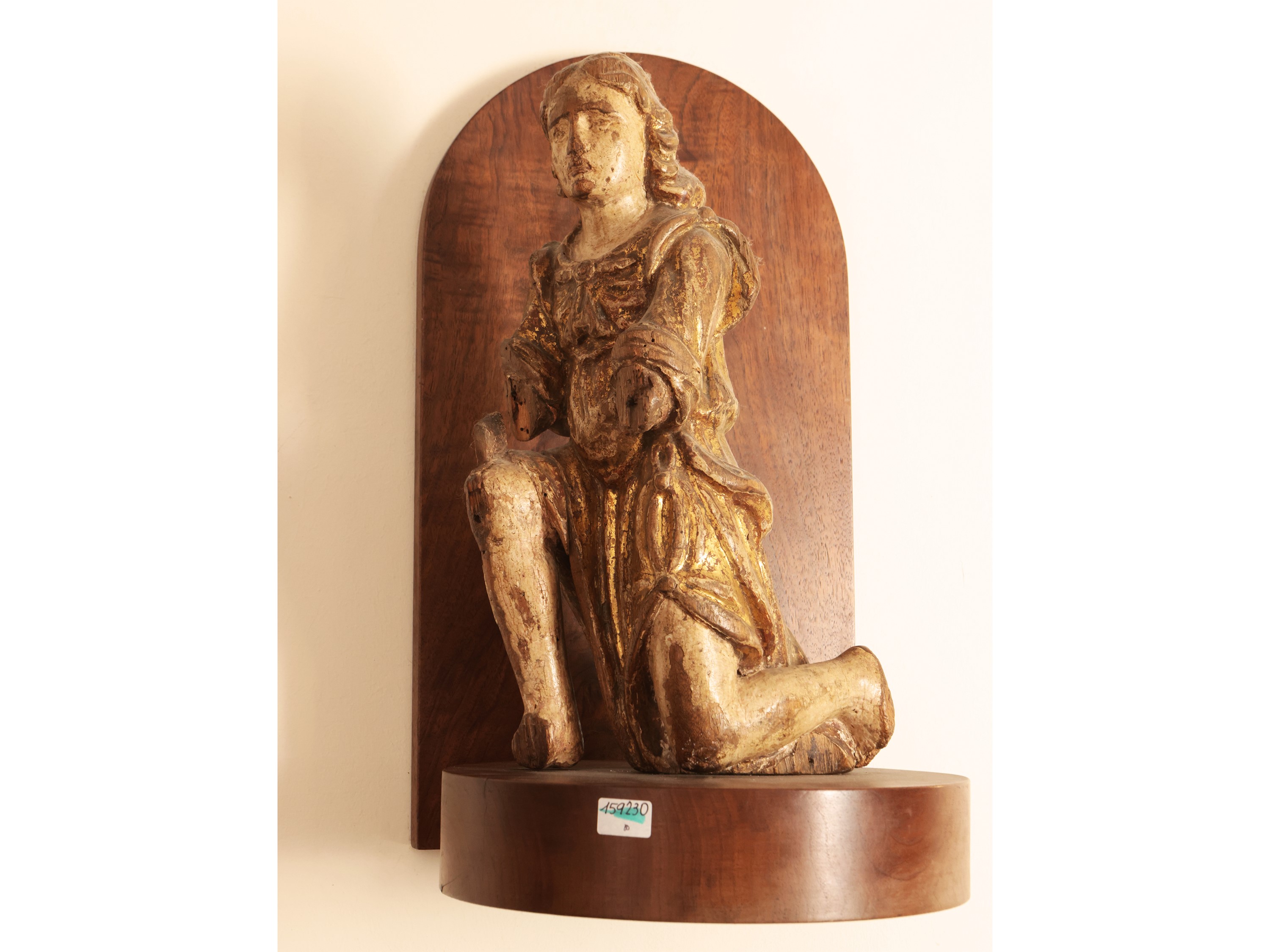 Figura in Legno Laccato e Dorato