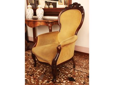 Poltrona in Noce