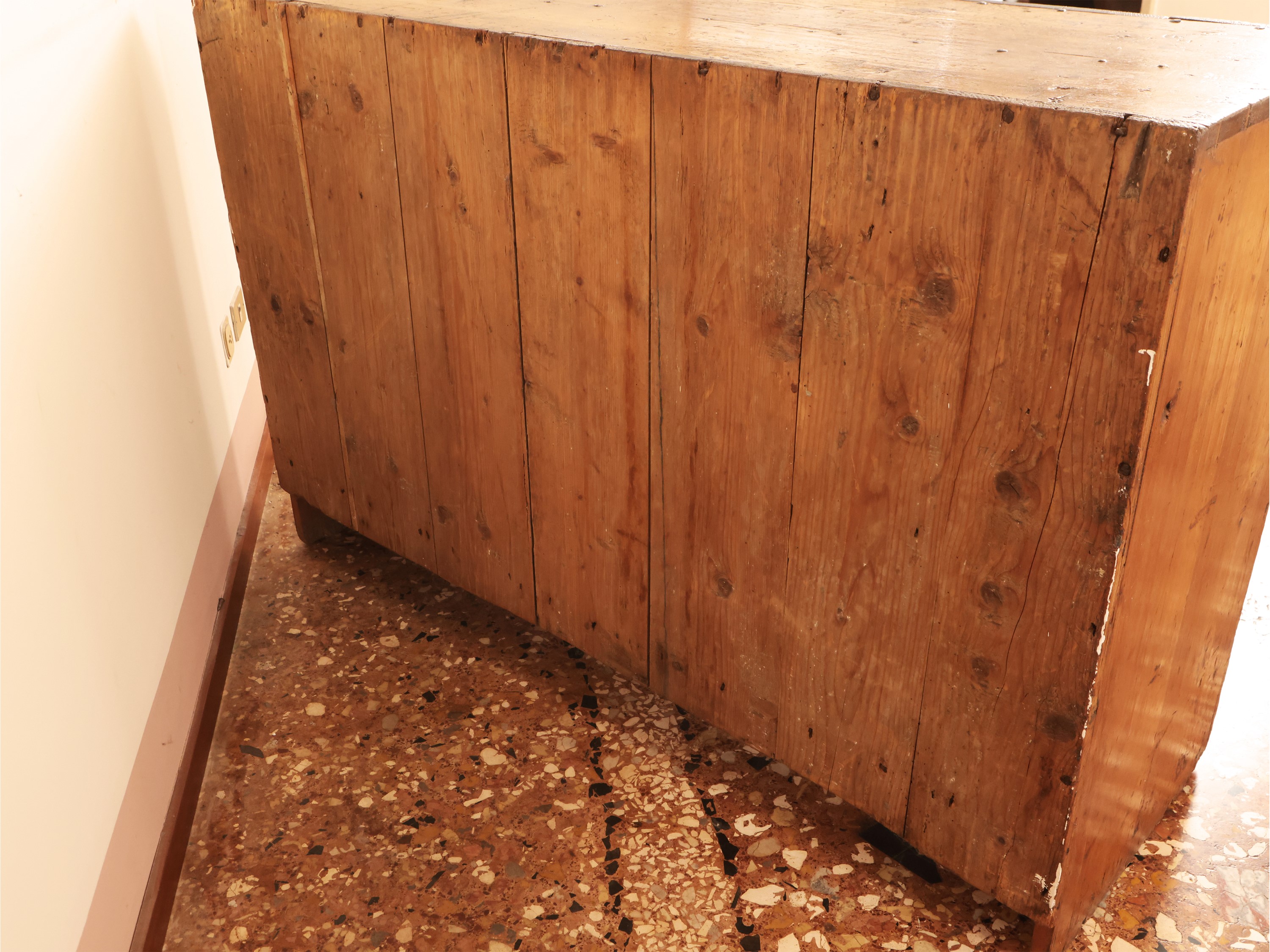 Credenza Rustica in Legno Tenero