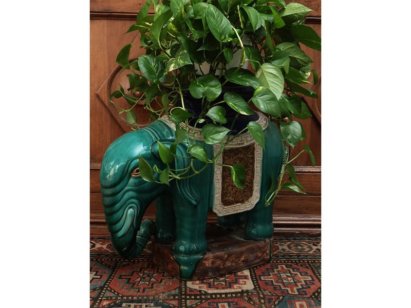 Sgabello Portavasi in Ceramica Smaltata