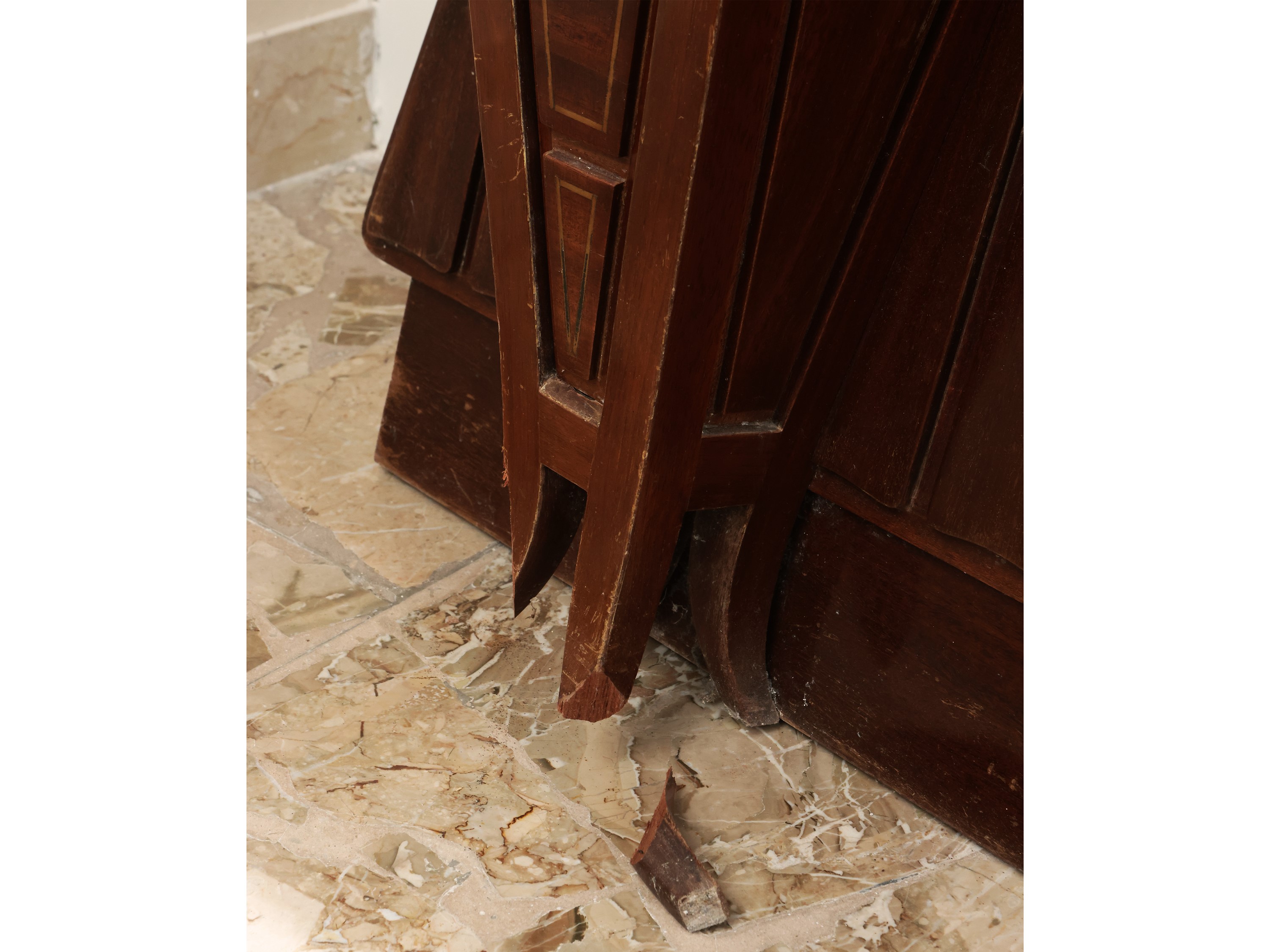 Console Impiallacciata in Mogano