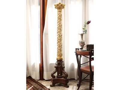 Colonna in Legno Intagliato, Dorato e Laccato