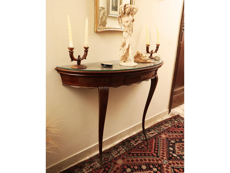 Console in Mogano
