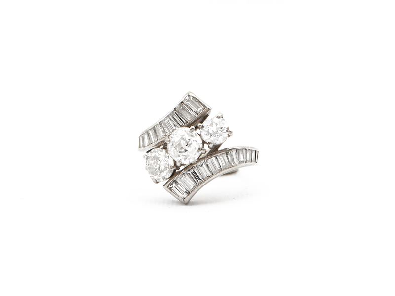 Anello in Platino con Diamanti