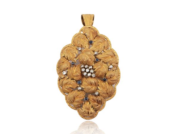 Yellow gold brooch pendant with diamonds and sapphires  - Auction Jewels and Watches - Maison Bibelot - Casa d'Aste Firenze - Milano