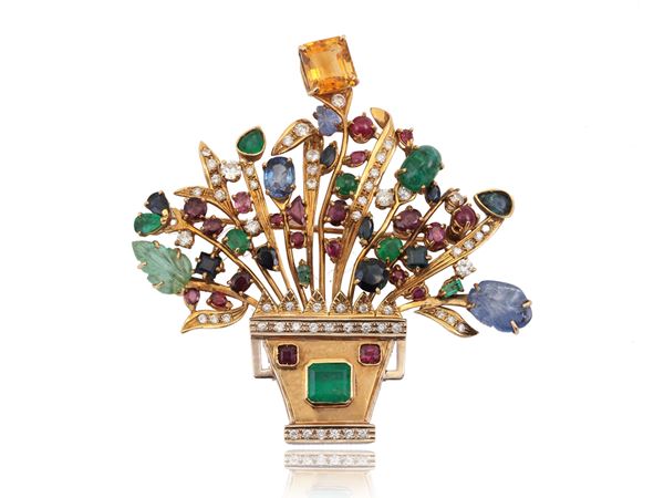 Yellow gold brooch with diamonds, rubies, sapphires, emeralds and citrine quartz