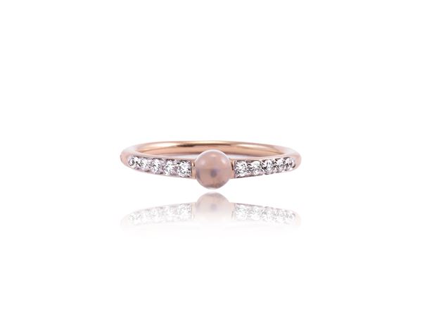 Pomellato, 'M'ama, non m'ama' pink gold ring with diamonds and moonstone