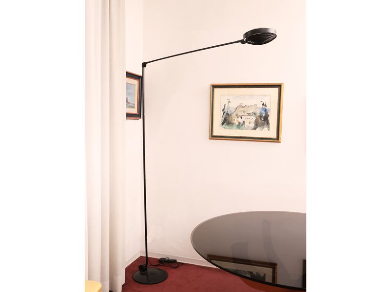Lampada da Terra Elle, Tommaso Cimini, Lumina
