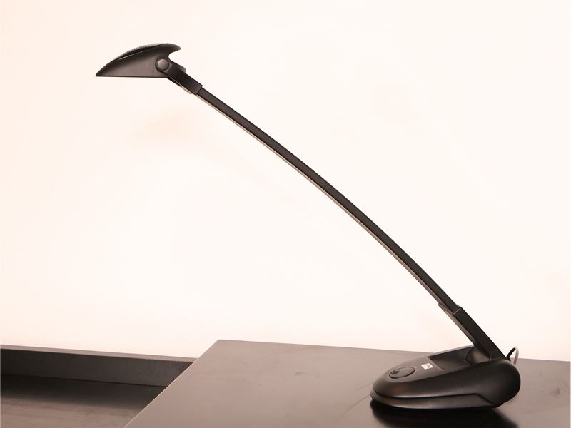 Lume da Tavolo Keos, Bertone Design per Bilumen