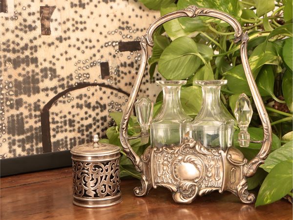 Due accessori in argento d'epoca
